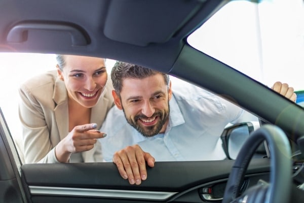 Buying a car: 3 questions to ask