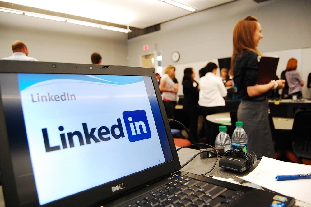 Simple LinkedIn marketing tips for your business